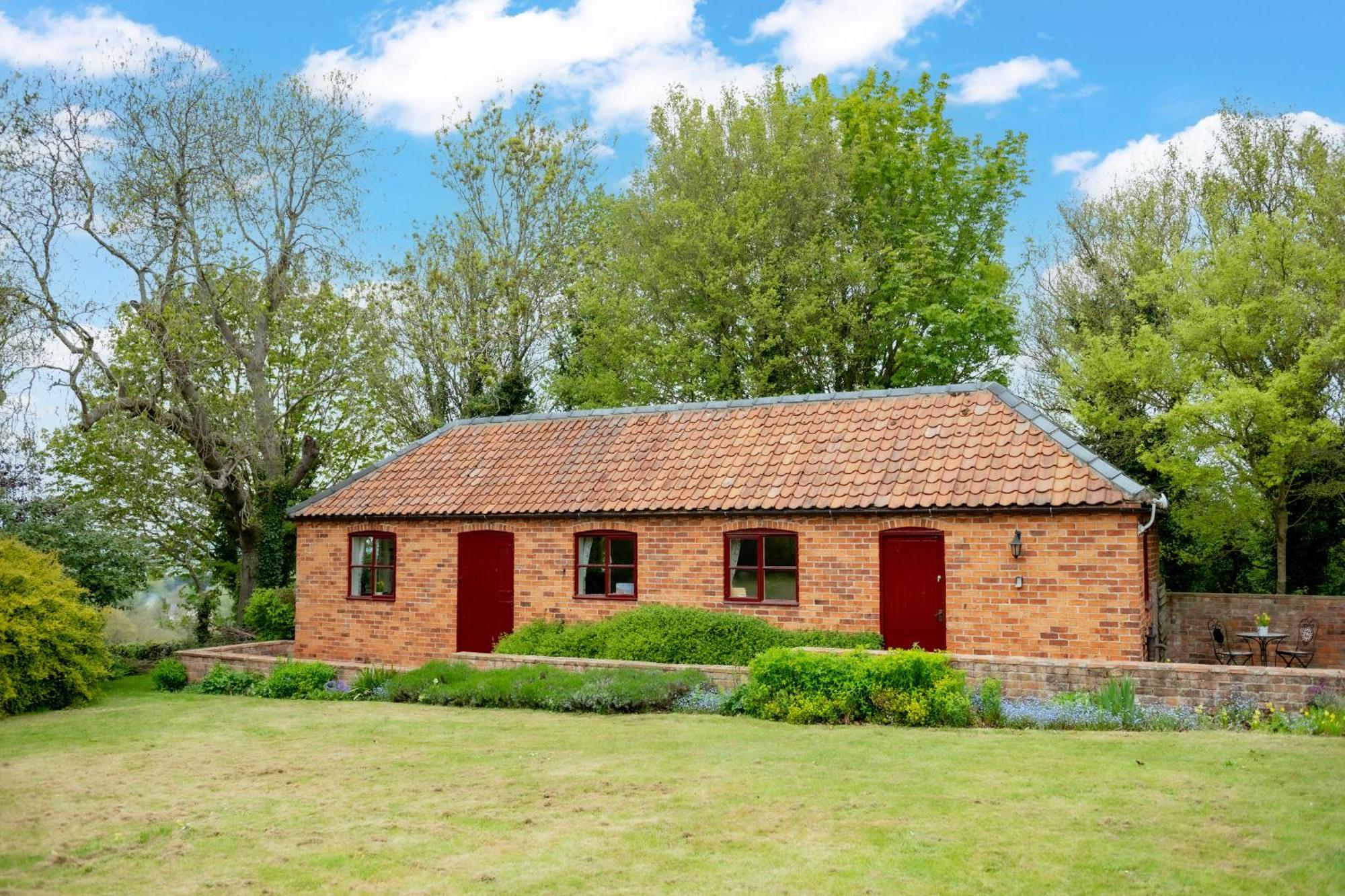 Hilltop Farm Holidays Lincoln Esterno foto
